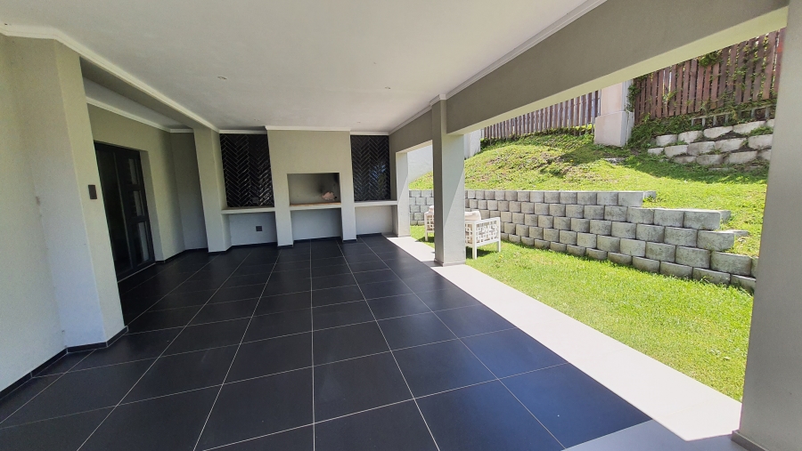 5 Bedroom Property for Sale in Theescombe Eastern Cape